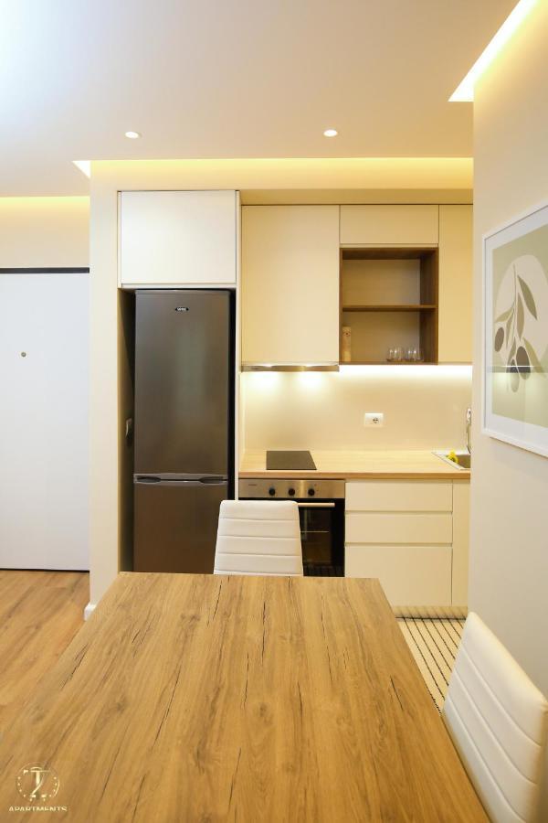 T2 City Apartments Vlore Exterior photo