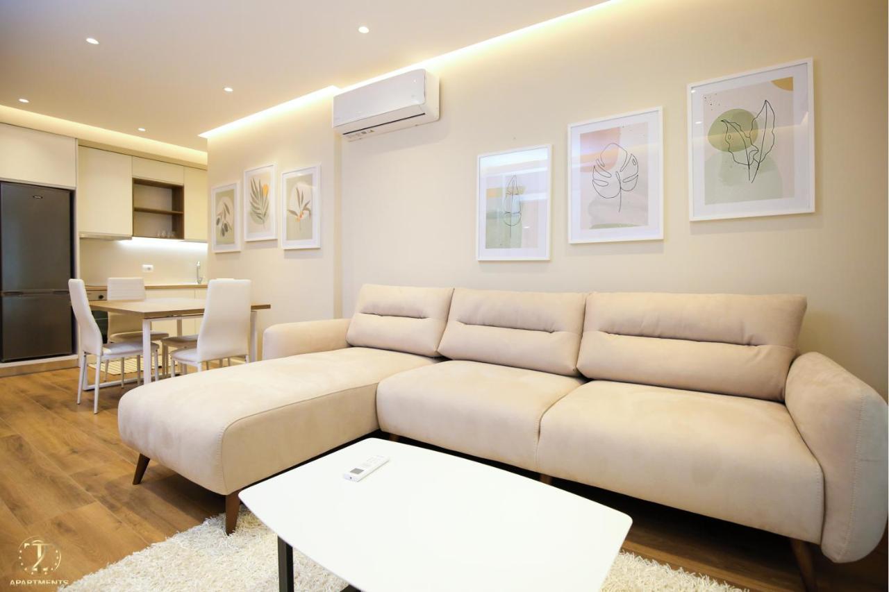 T2 City Apartments Vlore Exterior photo